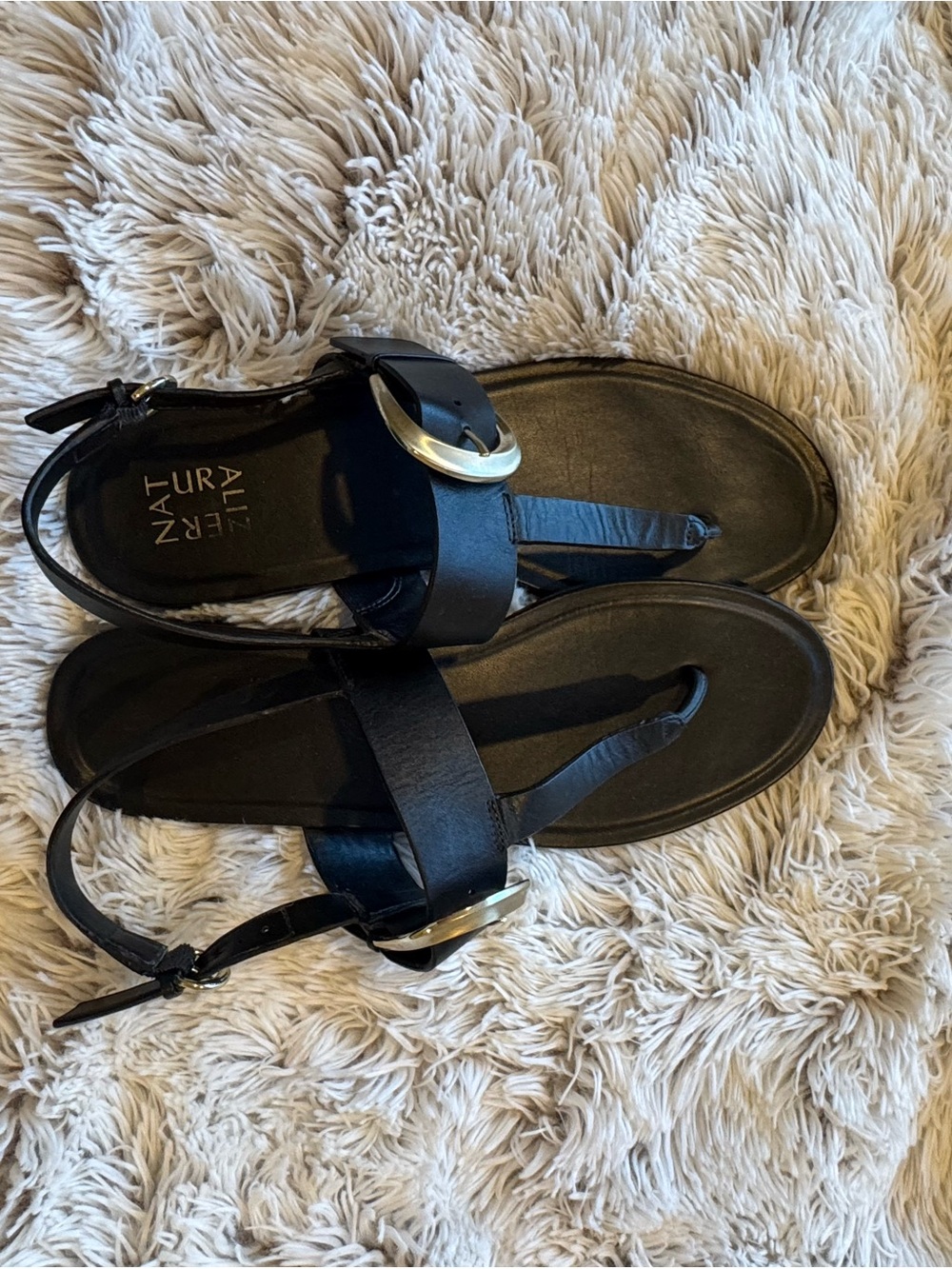 Naturalizer Black Leather Toe-Ring Sandals with Gold Accent
